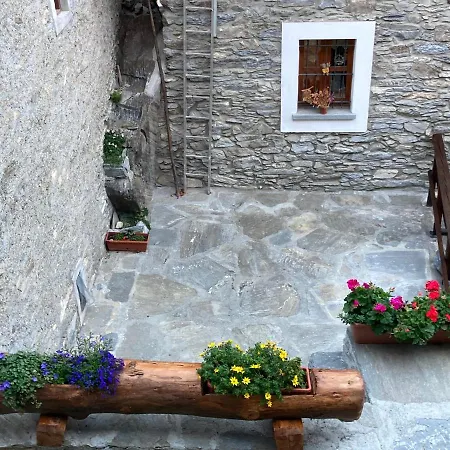 Lou Touas Dou Lamet A *